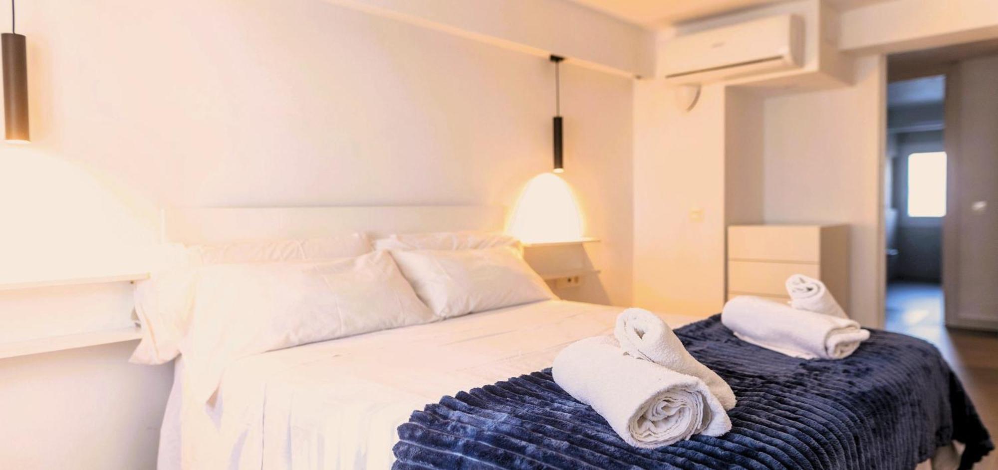 Suitur Beachfront Apartment Roc De Sant Gaieta Roda de Bará Eksteriør bilde