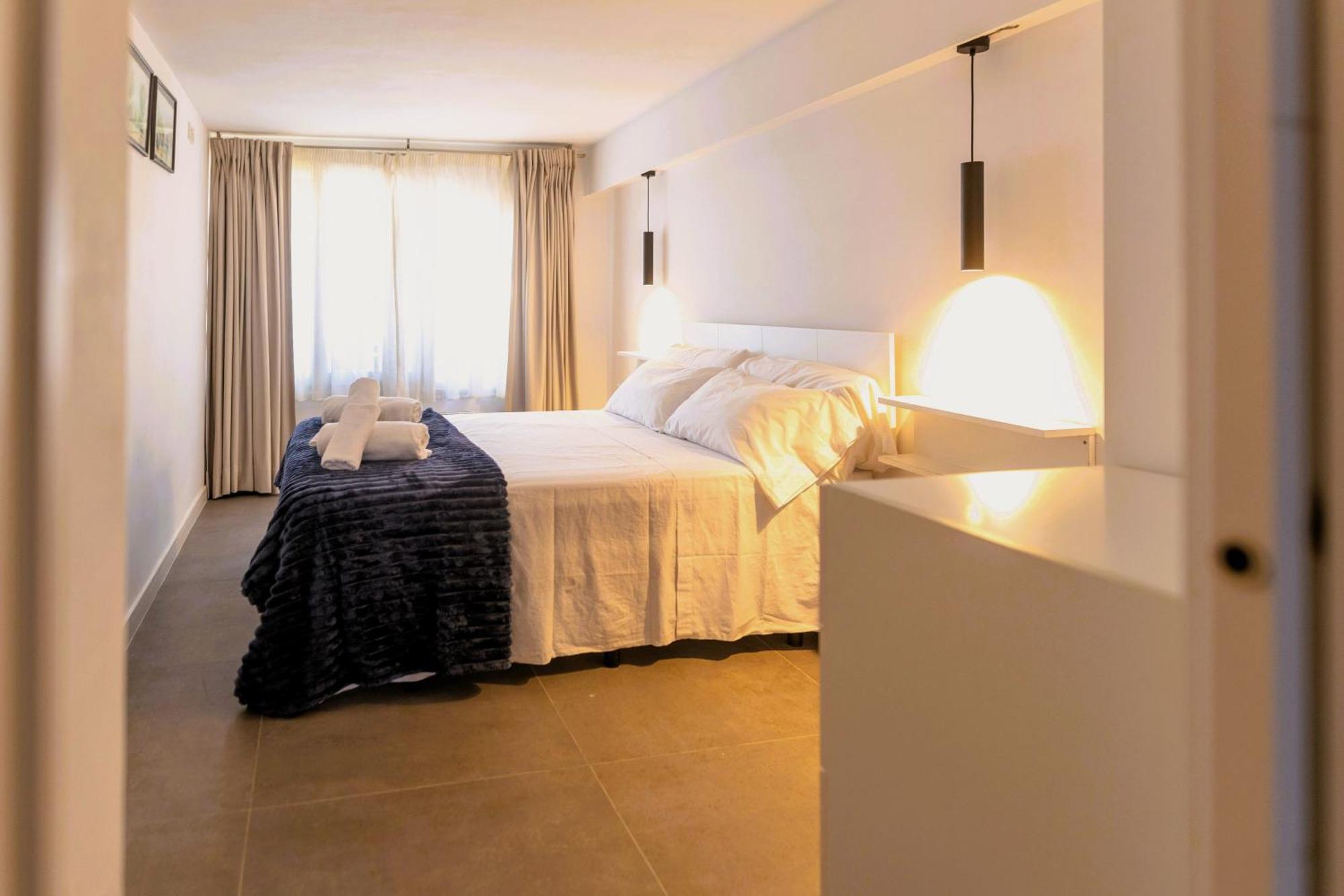 Suitur Beachfront Apartment Roc De Sant Gaieta Roda de Bará Eksteriør bilde