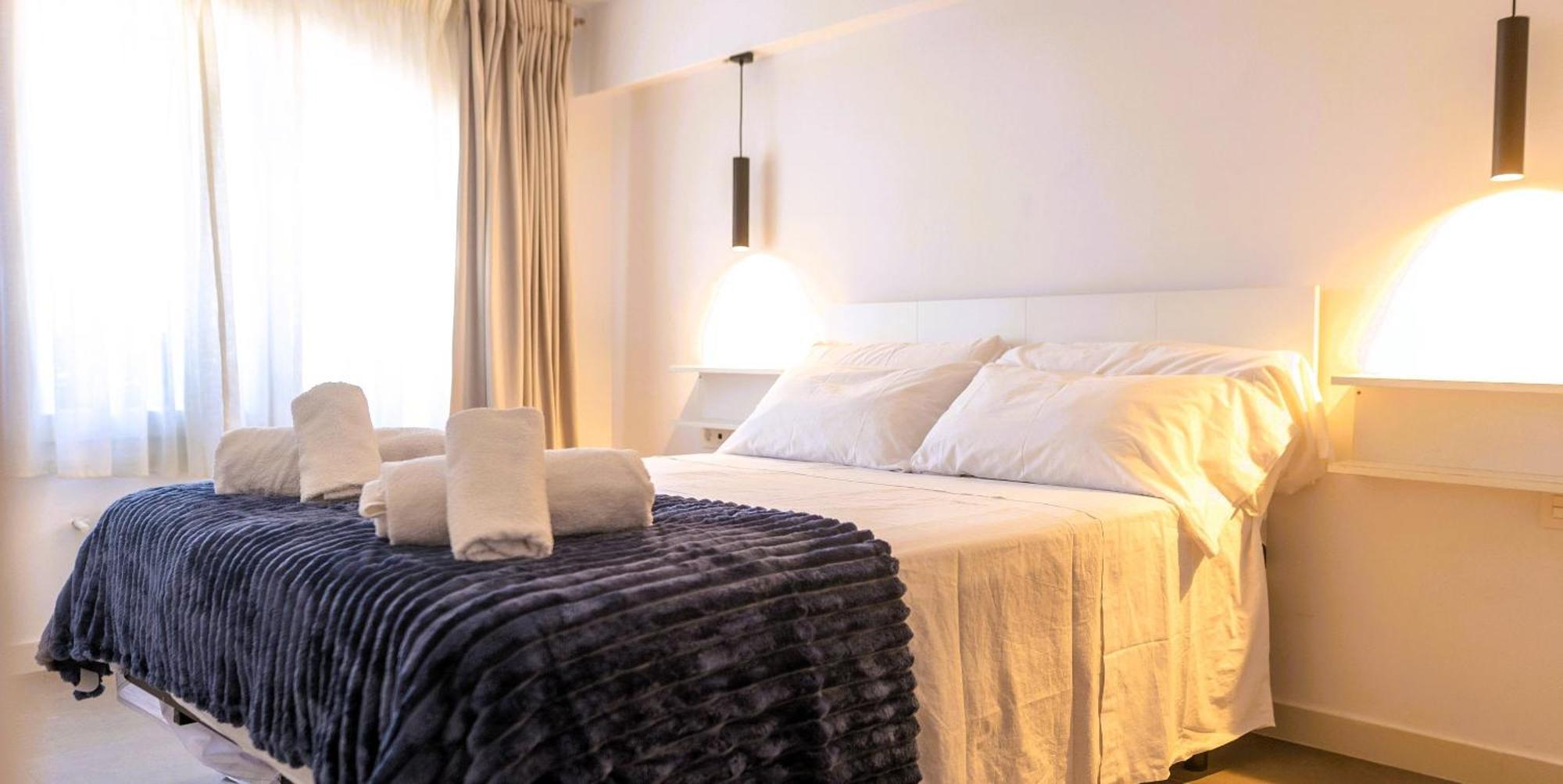 Suitur Beachfront Apartment Roc De Sant Gaieta Roda de Bará Eksteriør bilde